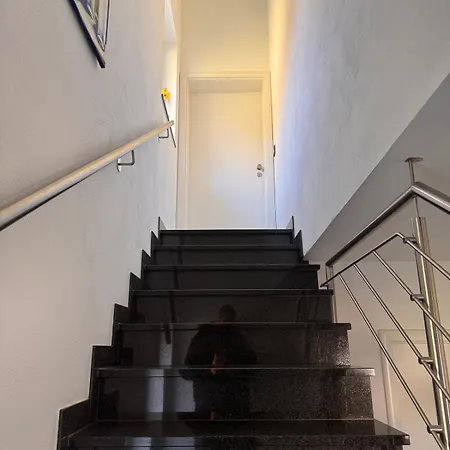 Apartamento Gemütliche In Am Rhein Hammerstein